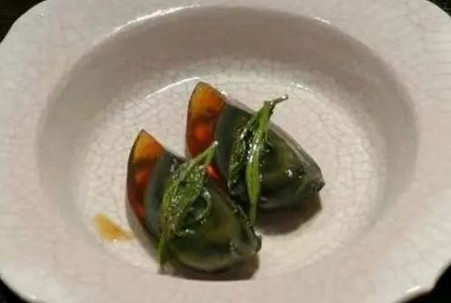 餐厅里吃饭_餐厅吃饭vore_西餐厅吃饭丢脸吗